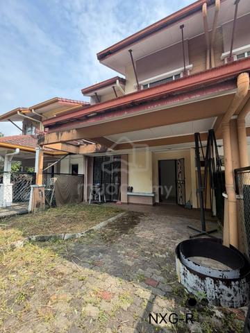 Bukit raja Makyong Gamelan 2sty 20*70sqft Nice unit for sale 1