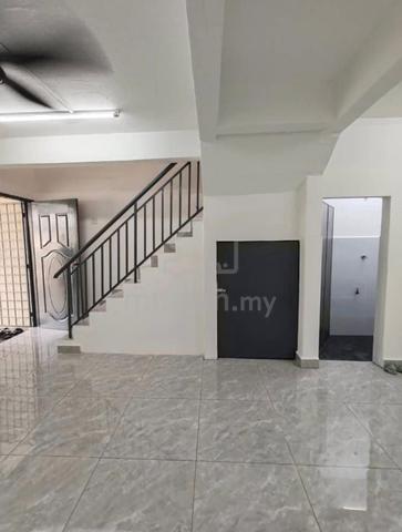 Tun Aminah,2storey ,2b2b,new renovation 1