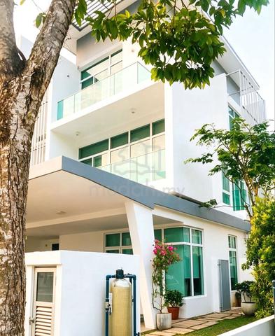 3 Storey Clover Garden Residence Cyberjaya For Sale 1