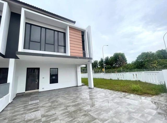 22ft Corner S2 Height | Fully Renovated & Furnish |Below Market Price 1