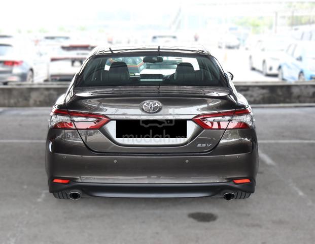 2023 Toyota CAMRY 2.5 V Facelift Low Mileage - 3