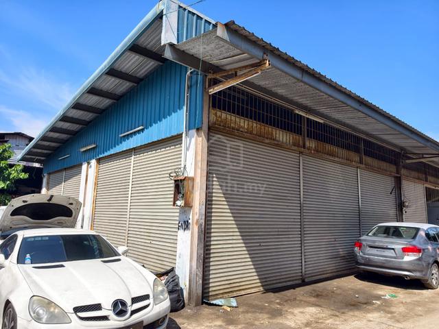 Factory, Warehouse or Car spraying paint workshop for rent in PJ 1