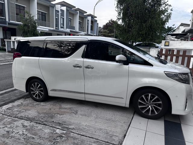 2015 Toyota ALPHARD 2.5 (A), G Spec, Sun/Moonroof - 3