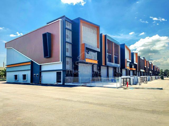 Meru Klang Brand New 2.5 Storey Super Link Factory For Rent 1