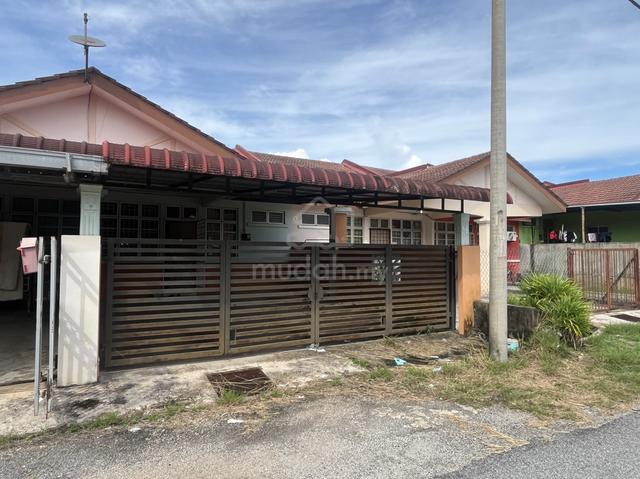 FREEHOLD | 3R2B Rumah Teres 1 Tingkat Taman Perisai Wira Kuala Krai 1