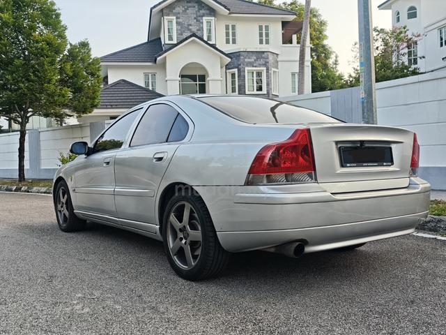 2002 Volvo S60 2.3 T5 (A) - 2