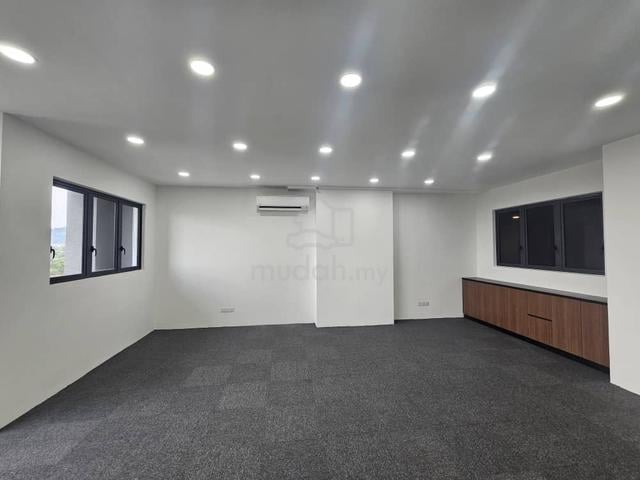 【 Stellar Suites 🔥】Puteri Puchong Partial Furnished Office for Rent 1
