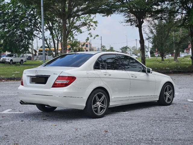W204 C200 1.8L Facelift CGI MERCEDES BENZ TIPTOP - 2