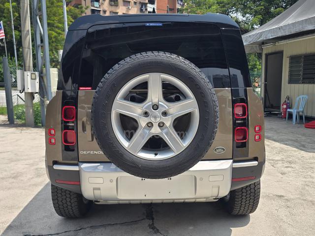 2021 Land Rover DEFENDER 2.0 110 P300 SE Petrol - 4
