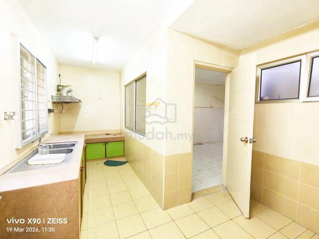 2 Storey 24'x70' Prima Tropika Putra Permai Equine MRT Seri Kembangan 1
