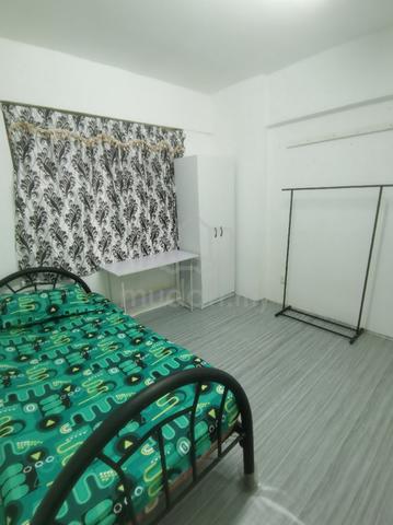 Single Medium Room Lelaki Near LRT Cahaya /Pandan Indah /Ampang  1