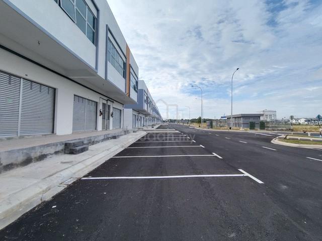 Whole Unit Pulai Mutiara 2 Double Storey Shoplot 1