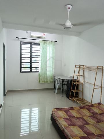 Fully Furnished AirCond Room with Attached Bathroom For Rent, Kuantan 1