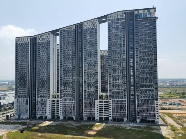Vertu Resort @ Aspen Vision City 1