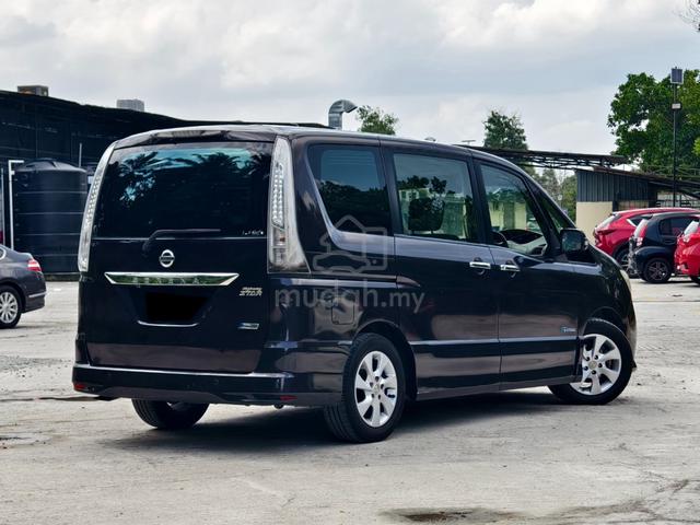 {2013} Nissan SERENA 2.0 HIGH-WAY STAR (A) F/LOAN - 4