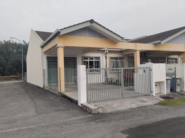 Selangor Banting Fully Furnished 1-Storey Terraced House For Rent 1