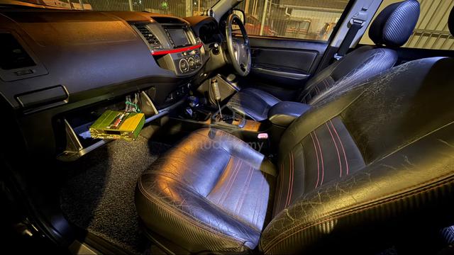 2015 Toyota HILUX 3.0 G TRD SPORTIVO (A) - 5