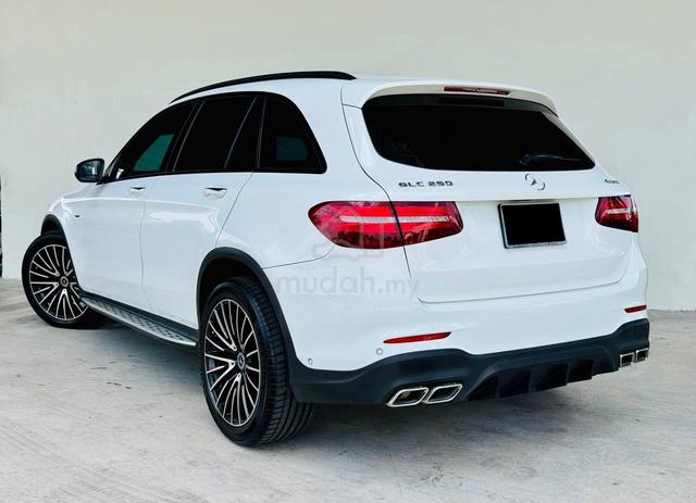 Mercedes Benz GLC250 AMG 2.0T Night Edition F.S.R - 2