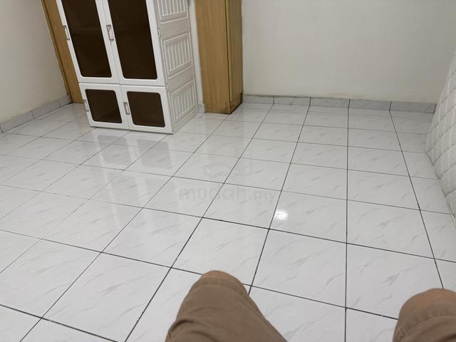 2nd room for rent in ER 1