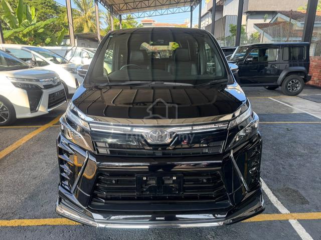 2021 Toyota VOXY 2.0 ZS KIRAMEKI III (A) - 2