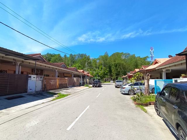 Taman Nelly Phase 9 l Single Storey Terrace l 24’ Car Porch Kolombong 1