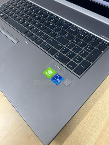 Laptop HP ZBook 17inch Big Screen 64gb ram ! 512gb - photo 2 of 4