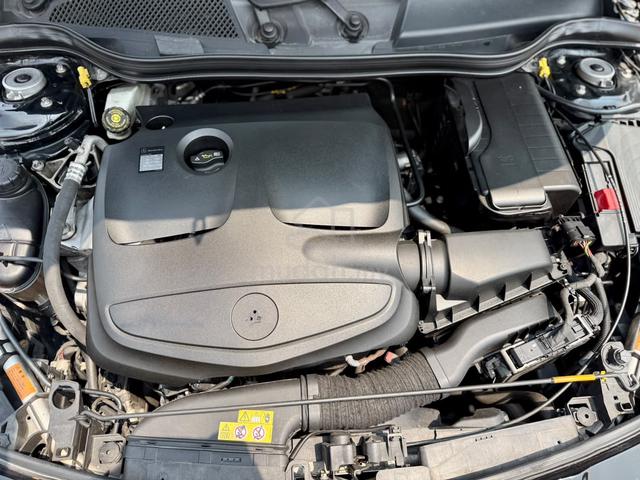 Mercedes Benz CLA-CLASS 1.6 180 AMG 1 OWNER FULON - 4