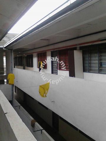 Bandar Teknologi Kajang Flat 1
