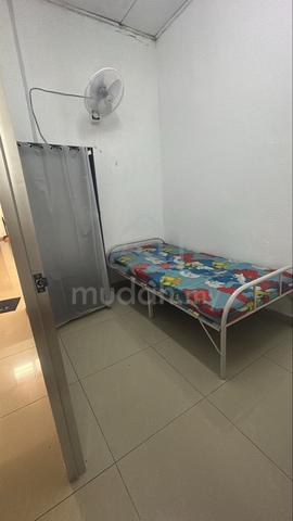 Bilik sewa di Ayer Keroh 1