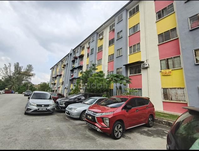 Sri Putra II Apartment 1