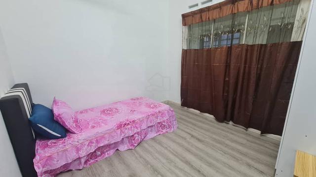 Partially Furnished Johor Pasir Gudang Room For Rent 1