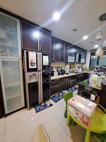 Spacious Bungalow @Aman Perdana  1