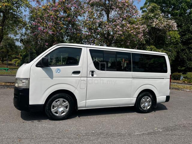 2010 Toyota HIACE 2.5 (M) - 4