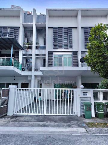 FULLY RENOVATED 3 Storey Superlink House, Taman Desiran Bayu 1