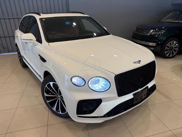 2022 Bentley BENTAYGA 4.0 V8 5A Japan spec 5A 14kk - 5