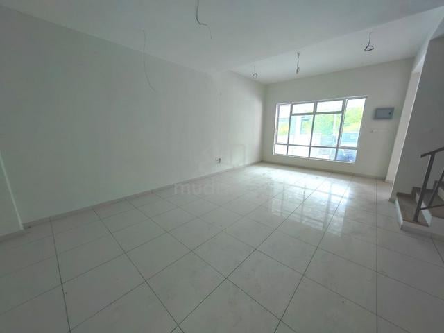 Lahat Menglembu ipoh brand new gated guarded double storey terrace 1