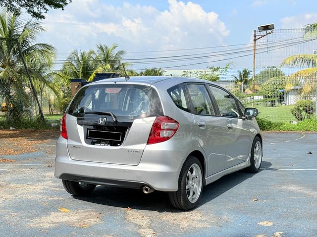 2009 Honda JAZZ 1.5 V (A) - 4