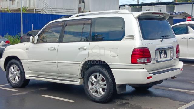 2002 Toyota Landcruiser CYGNUS 4.7V8 5 Speed Auto - 3