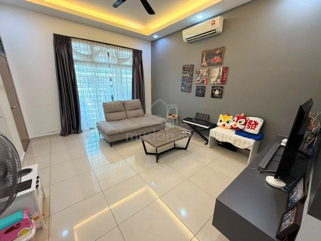 Jalan Jaya Putra 5 @ LA Garden @ Austin 1