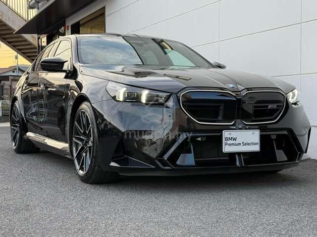 2025 BMW M5 4.4 TwinPower Turbo V8 M xDrive Hybrid - 1
