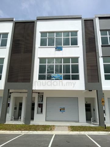 Gelang Patah SUMMIT New Shop|GF Suitable F&B Retail|Near House&School 1
