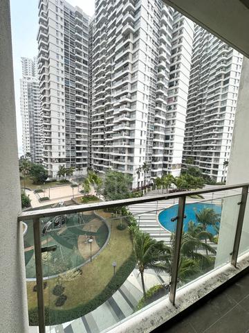 Bay Point @ Country Garden Danga Bay 1