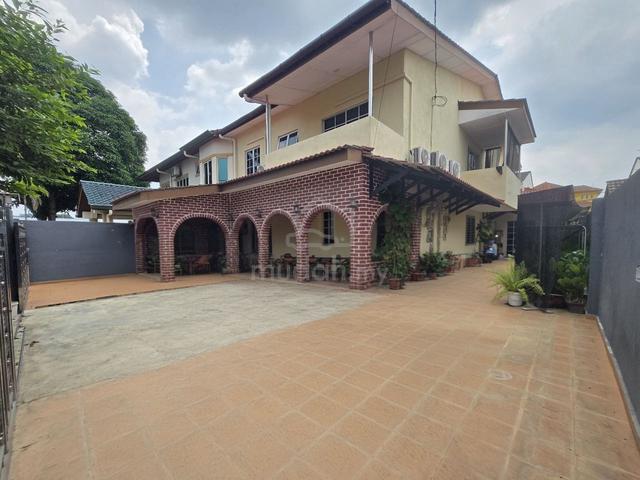 RENOVATED ‼️Double Storey Semi-Detached, Taman Melewar, Kuala Lumpur 1