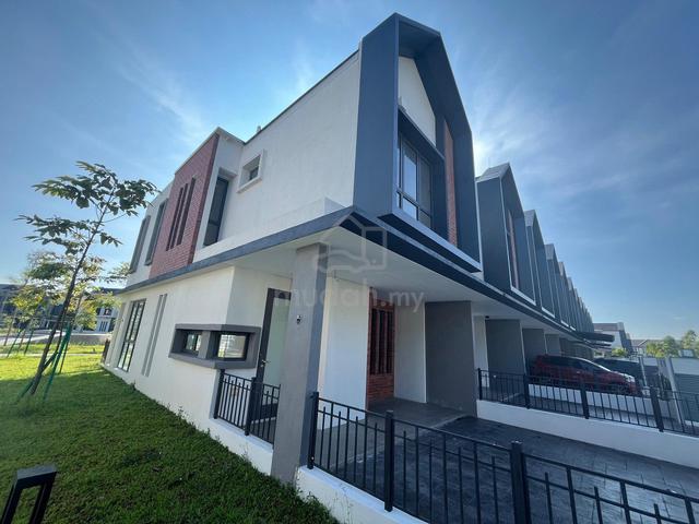 Elmina Ilham Residence End Lot Double Storey Terraced [Facing Park] 1