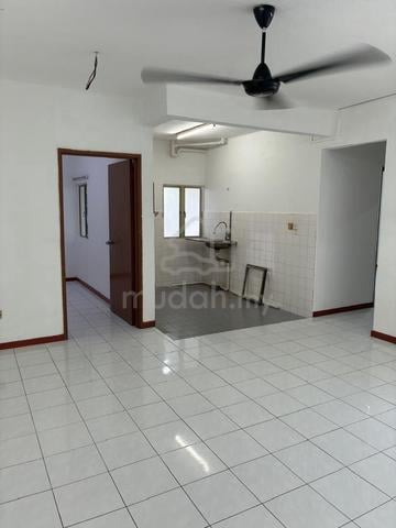Apartment Subang Permai 1