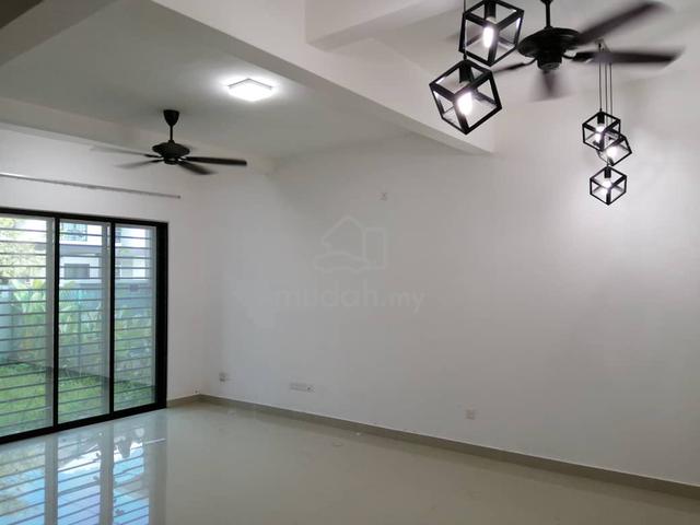 Rumah Untuk DISEWA Teres 2 Tingkat Bandar Ainsdale, 'Murni' 1