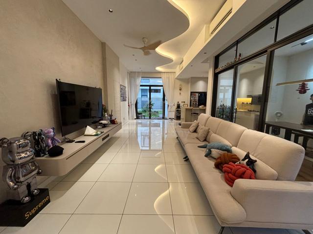 Move-In-Ready! Double Storey Terrace for Sale @ Avira Medini Iskandar 1
