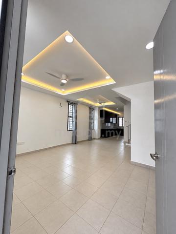Pulai 2-Sty Terrace House For Rent / New House / Kangkar Pulai /EndLot 1
