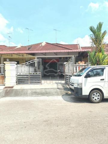 Kota Tinggi Tmn Medan Jaya Renovated Single Storey Terrace 1