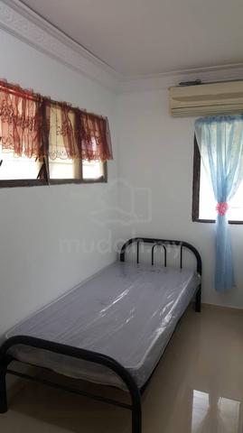 Bilik Perempuan Single room Blok 30 near LRT Tmn Melati 100m no mix ge 1